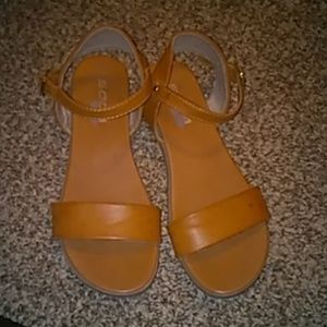 comfy very nice and Pretty 😍😍